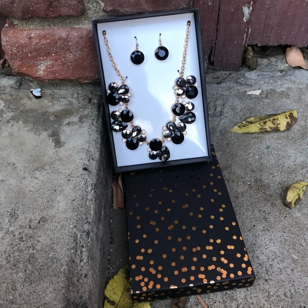 Necklace and Earring set.